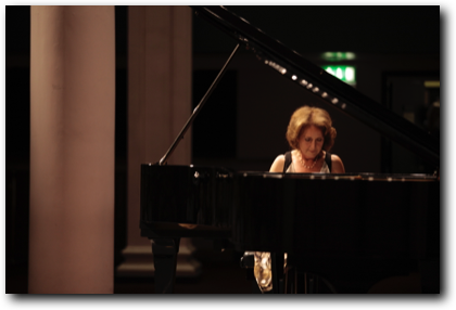 Evelyne Brancart, piano